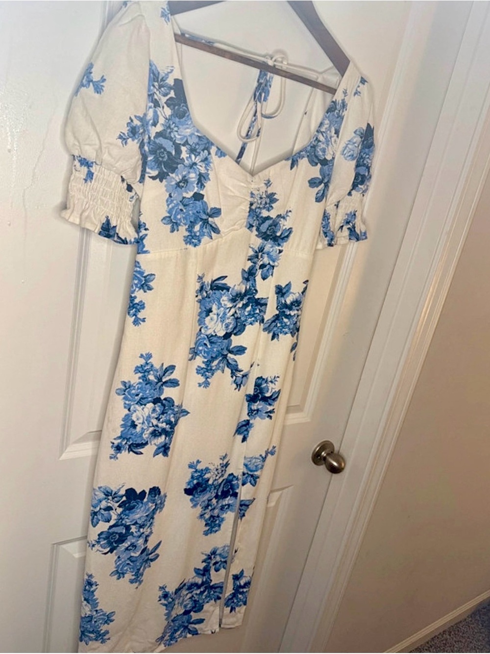 Francesca's Collections White Midi Dress with Blue Floral Print